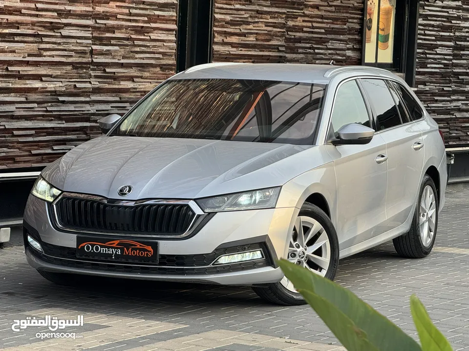 Škoda Octavia Station A8 ، حبة نادرة و مميزة عداد قليل ، فحص نخب ، بحالة الوكالة، بسعرررررر. مغري