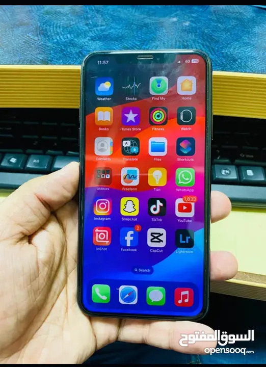 Iphone 11 pro max 256gb used good condition price 170 R.O