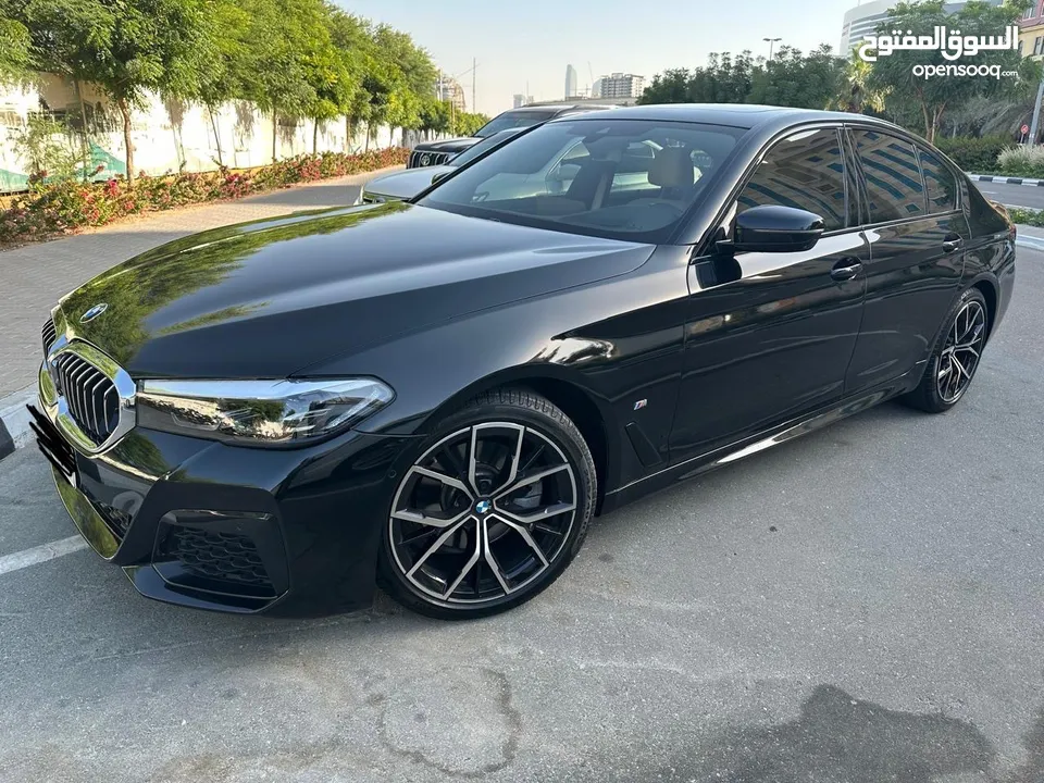 Bmw 5 series (M kit) - Lady Driven low KMs agency maintained.