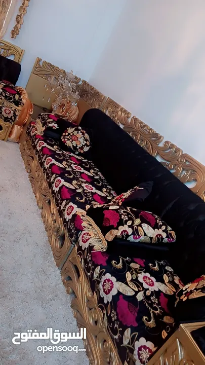 للبيع طقم كنب خليجي