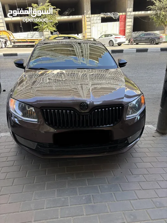 سكودا اوكتافيا دهان شركة بالكامل 2014 بالرخصة حرق كاش