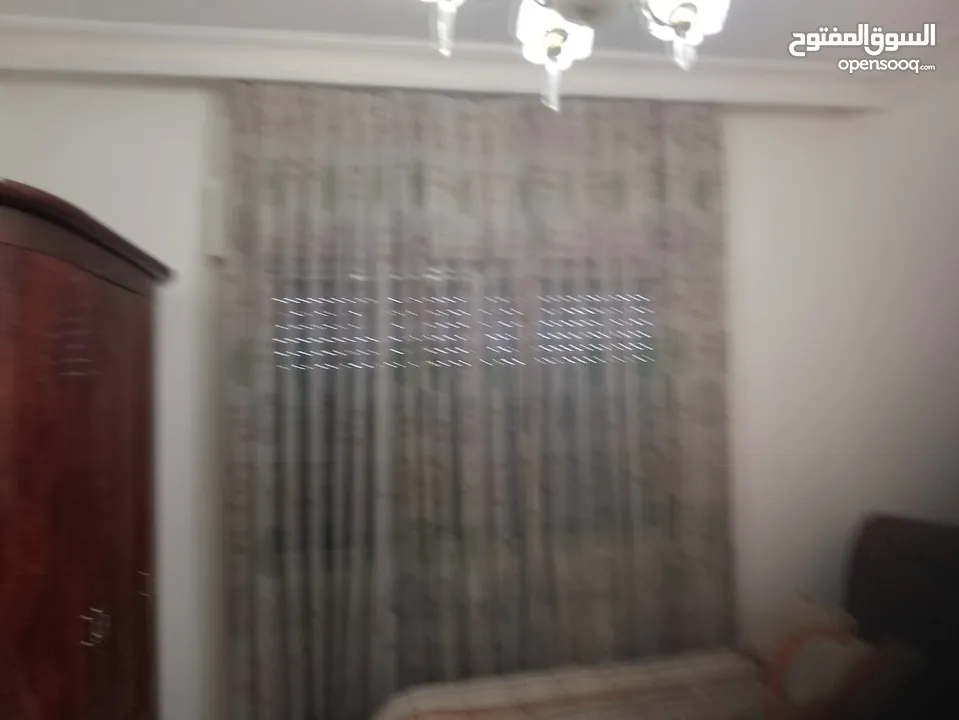 اثاث بيت كامل بحالة جيدة للبيع (السعر قابل للتفاوض، ويمكن البيع بشكل فردي)