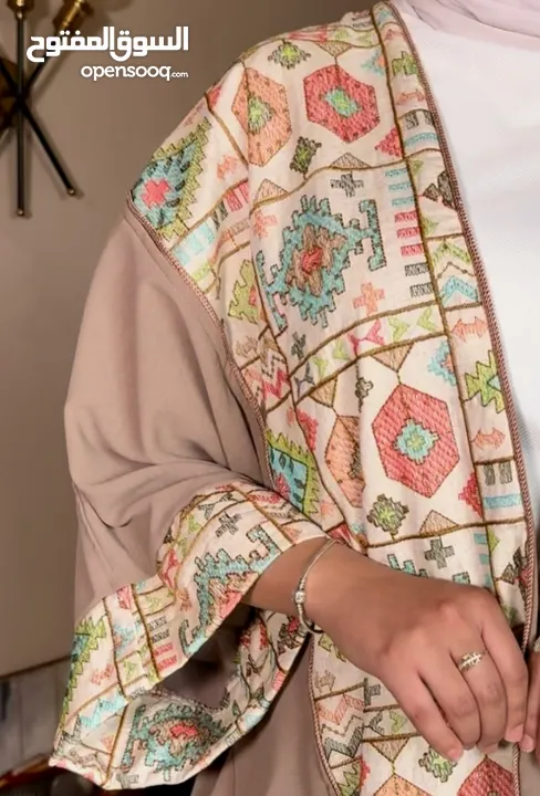 Stylish Beige Abaya with Pastel Ethnic Details - Free Size