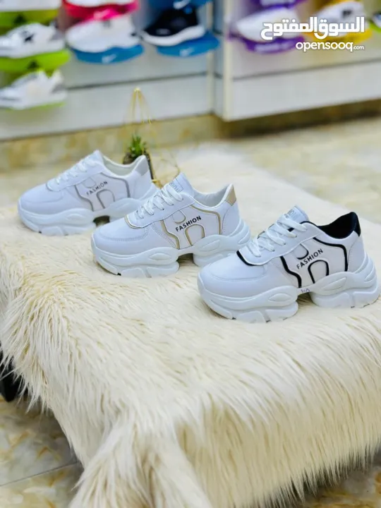 أحذية بسعر العرض