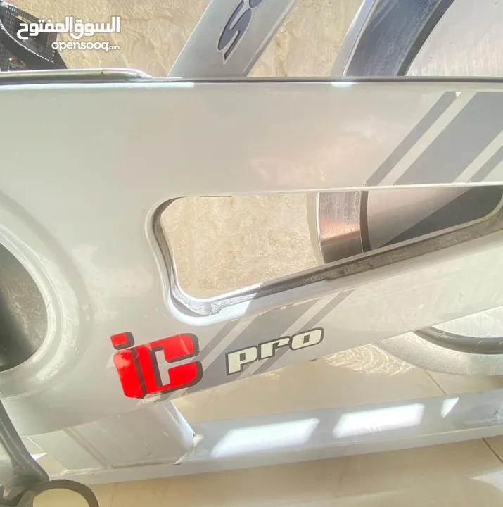 جهاز bike حديث أمريكي بحال الوكالة 250 دينار