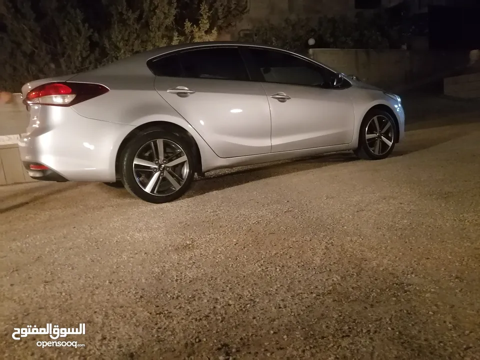 كيا K3 /موديل 2017/ ماتور 1600/ اقتصاديه/اصل سولار/ غنيه عن التعريف
