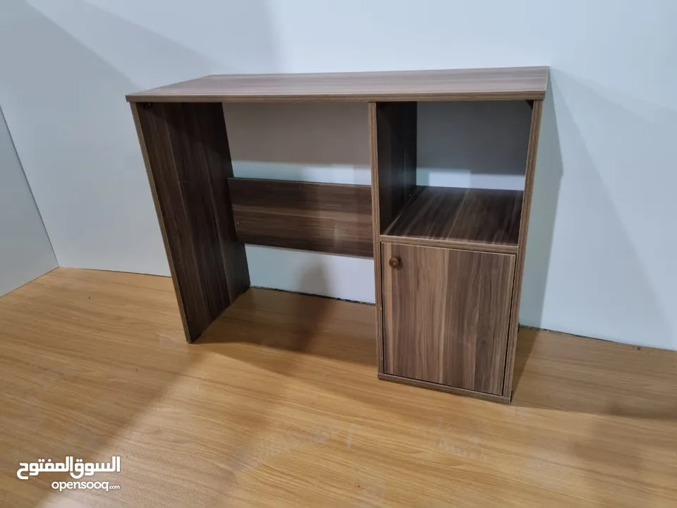 مكتب دراسي شامل التوصيل والتركيب مكاتب دراسية او جيمنج اوللعمل متوفر بعدة قياسات وألوان وموديلات