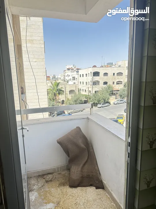 شقه طابق ثالث بمنطقة جبل الزهور اسكان ريفكو