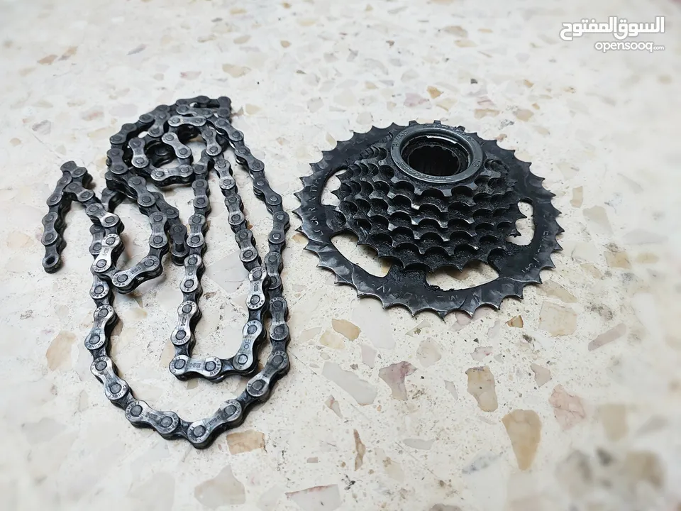 بكرة خلفية 7 سرعات تايواني للبسكليت مع الجنزير بحالة 7 speed bicycle freewheel with chain