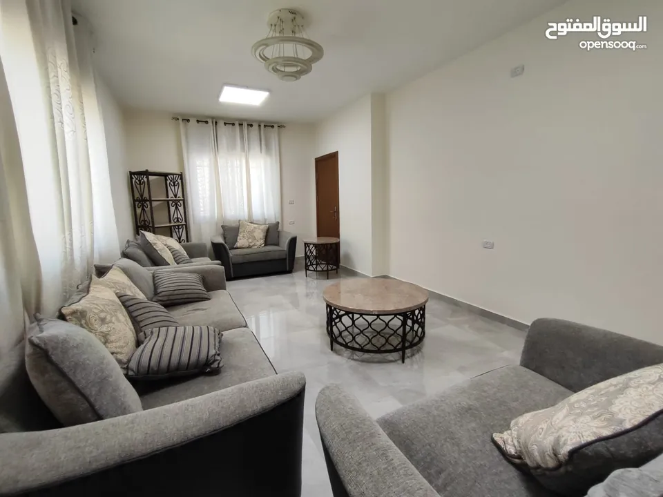 فرصة سكنية استثنائية – روف فاخر للبيع في بيتونيا