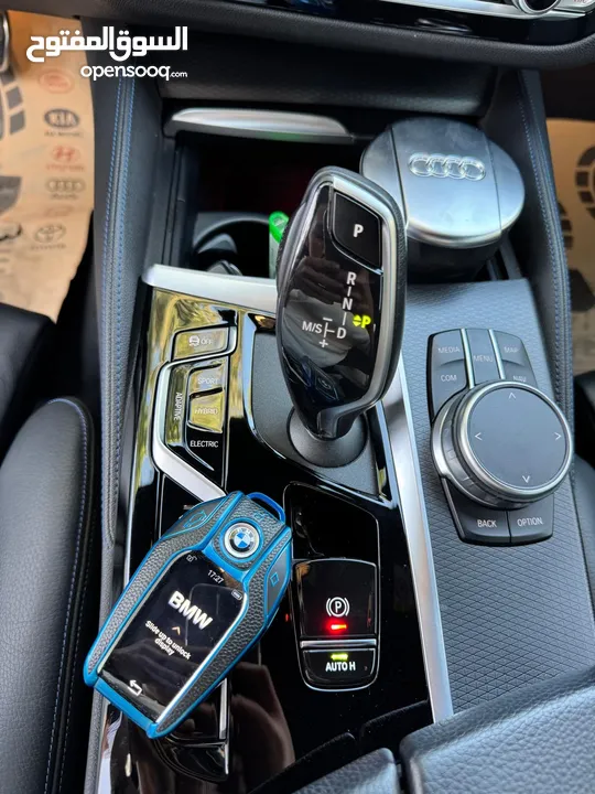 bmw 530e xdrive  Black Edition