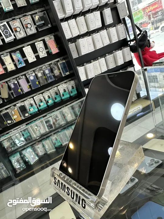 iPhone 12 128GB بطاريات من 87% ل 93% الاجهزة تب نضافةمش مفتوح ولا مغير فيها اي اشي متوف جميع الوانه