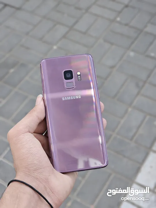 عرض خااص : Galaxy S9 64gb هاتف نظيف جدا بحالة الوكالة بدون اي  شموخ أو مشاكل  مع ضمان و ملحقاته