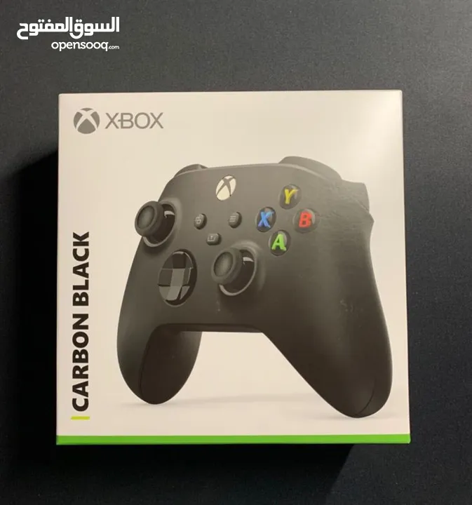 اكس بوكس سيريس اس ويده اضافيه   Xbox series S and extra controller