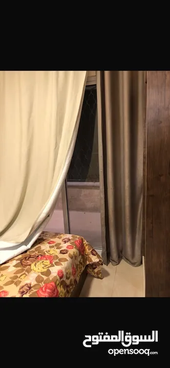 للبيع 3 استديوهات