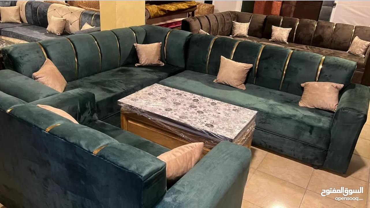 طقم كنب. متوفر ب عدة الوان خشب تفصيل وليس تجاري