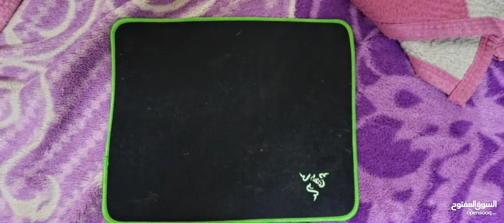 شاشة و مستلزمات pc للبيع