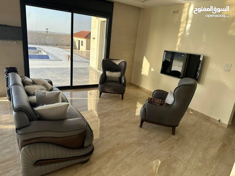 The view villa
