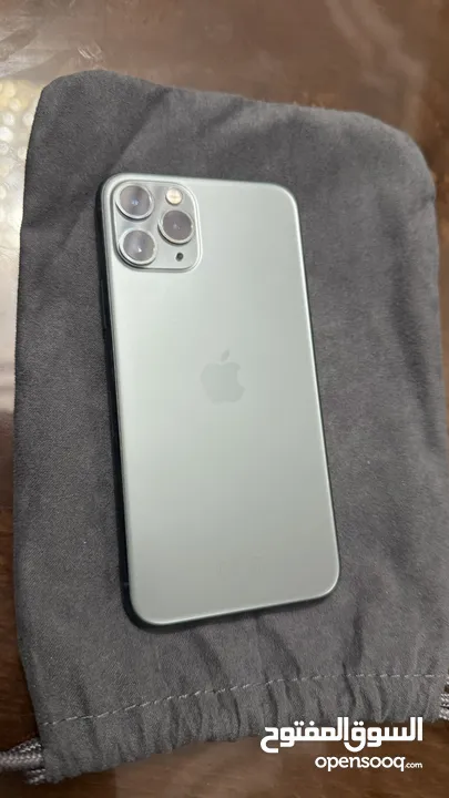 Iphone 11 pro 64 g green نضيف بحالة الوكاله