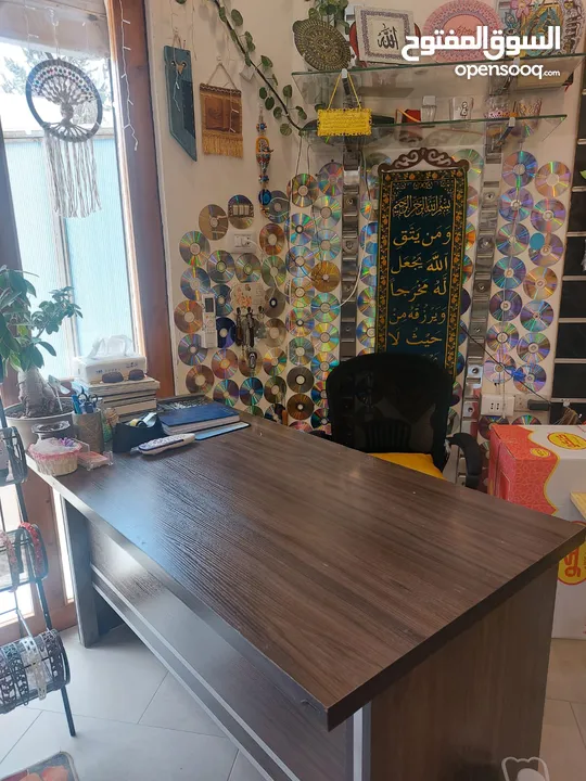 محل تجاري للبيع مع ديكورات أو بدون
