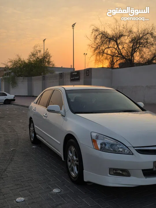 هوندا اكورد - موديل 2006 - 4 سلندر - نظيف جدا