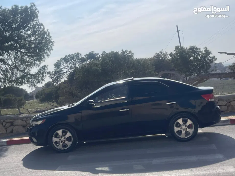 متوفر للبيع كيا بيكانتو2019. كيا فورتي 2008 فل اضافات 4 غيار