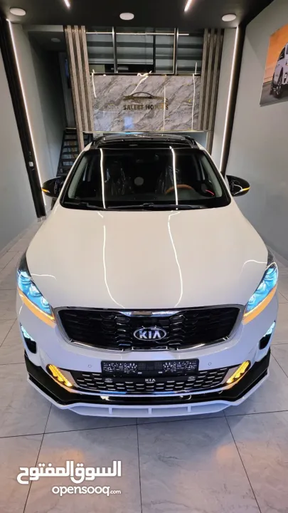 من اجمل كيا سورينتو فل ملغم دفع رباعي بحاله الشركه
