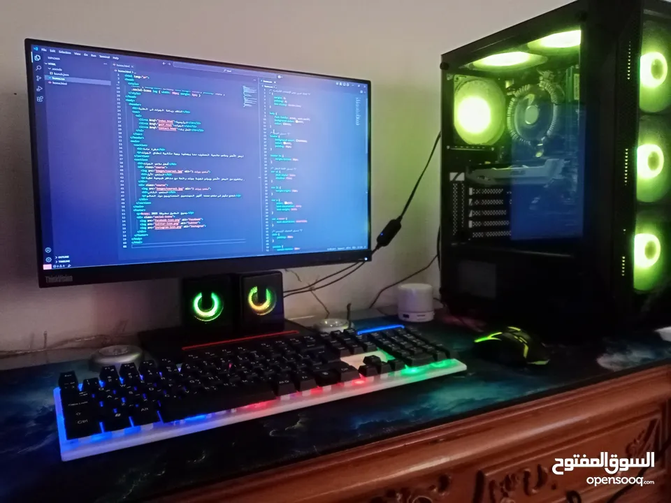 جهاز كمبيوتر للألعاب بحالة ممتازة مع شاشة - Core i5 و GTX 1060