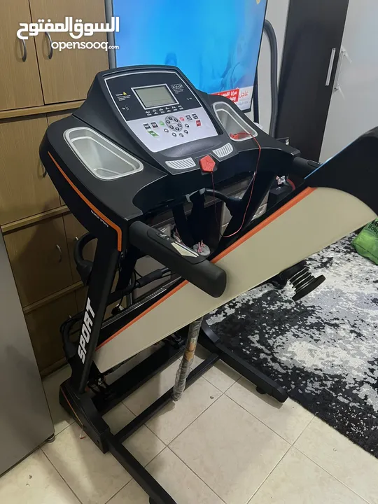 Treadmill like new,cash buyer only