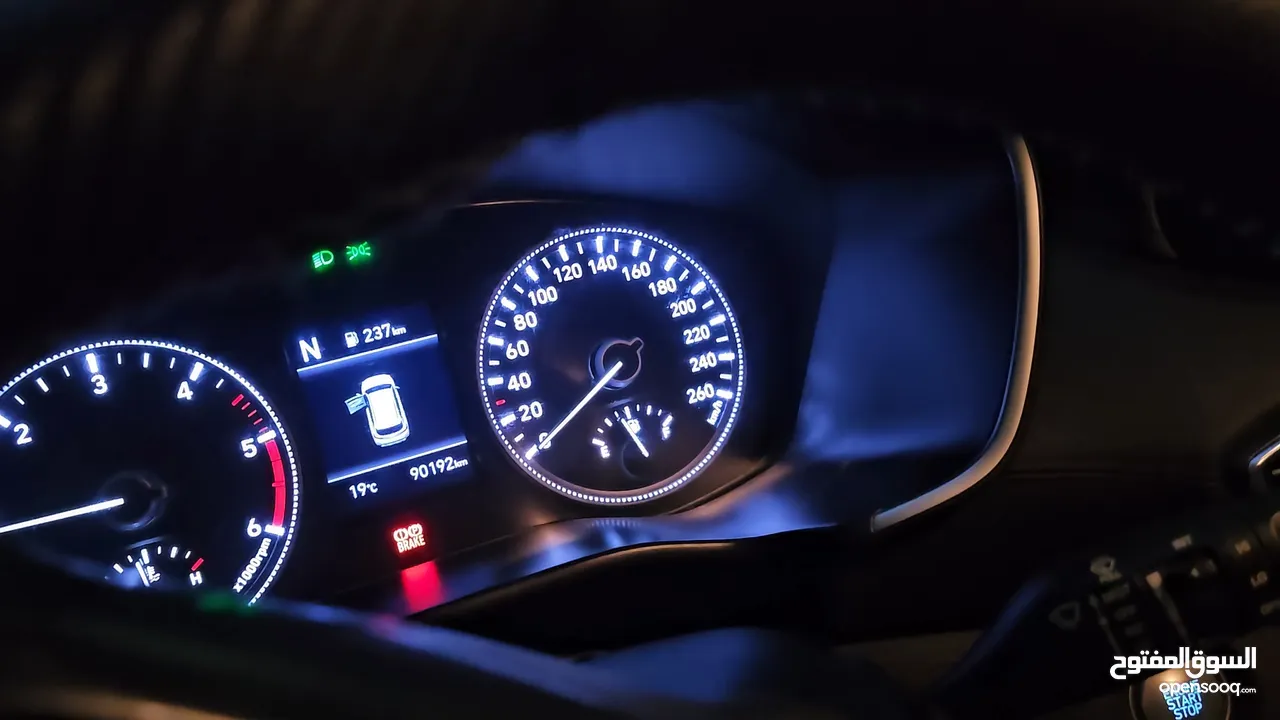 هونداي سنتافيه 2020 ترخيص 19 للبيع. 7 ركاب اصل .عداد قليل