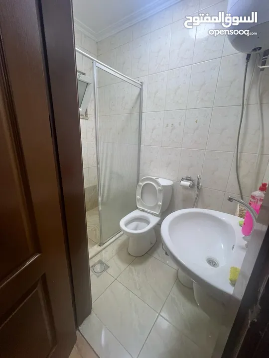 شقة مفروشة في منطقة ضاحية الرشيد اعلان رقم (R220)