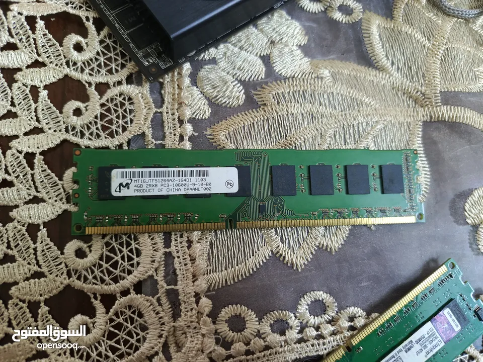 رام 4 جيجا ddr 3  متوفر  قطعتين 2 ram ddr 3  4 gb