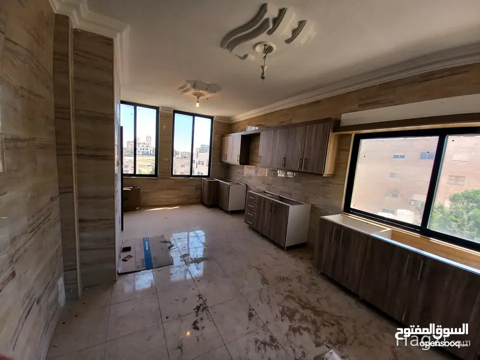 شقة غير مفروشة للإيجار 300م2 ( Property 16578 ) سنوي فقط