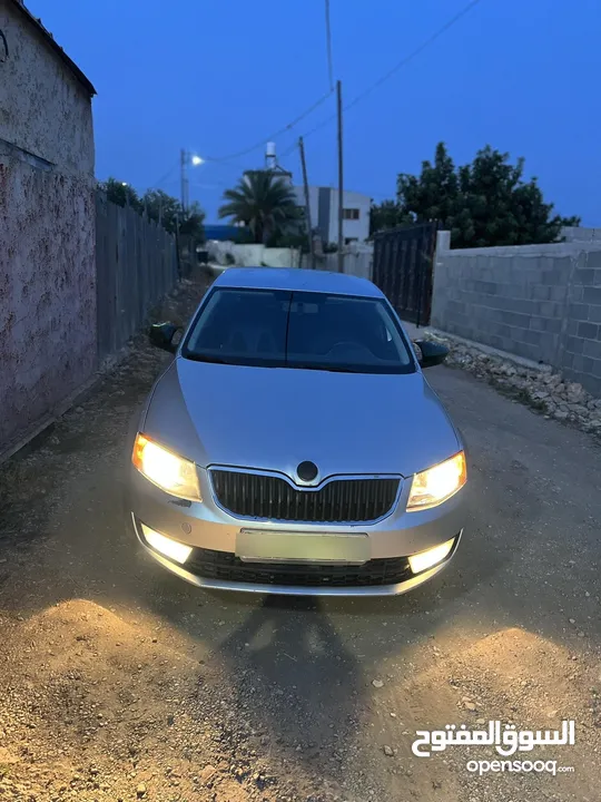 سكودا اوكتافيا 15 اصل مطور 1.6 جير عادي