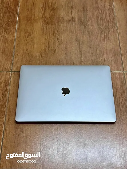 MacBook Pro 2019  16” i7 16/512GB