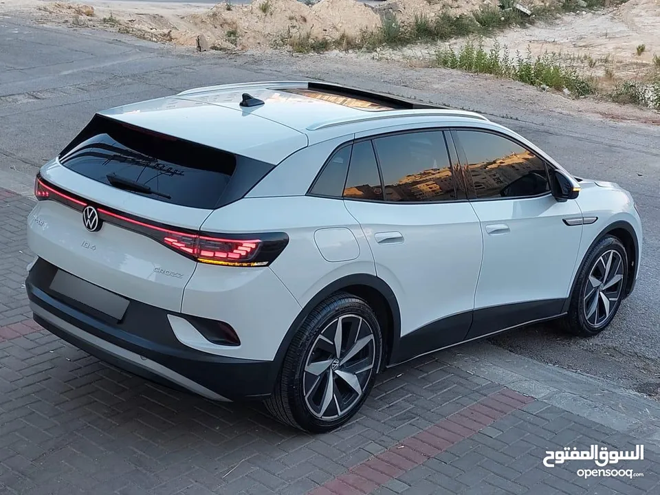 فولكسفاغن ID4  بيور بلس 2022 / قطعت 27 فقط/ فحص كاامل