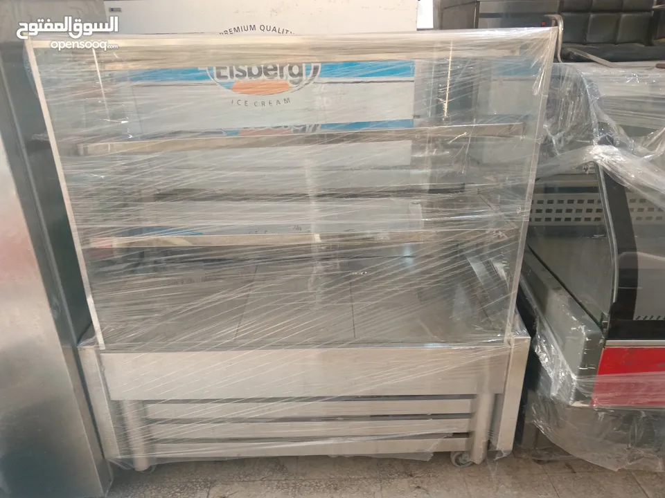 ثلاجه عرض معجنات