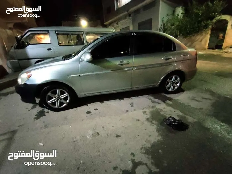 هونداي اكسنت دب مديل 2006  قير عادي سياره نظيفه