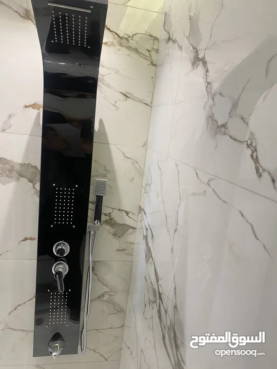 شقة مميزه وفاخره - الجبيهه- ام زويتينه-شارع الاردن - بالقرب من مدارس الرواد ومسجد سويلمين- اطلاله