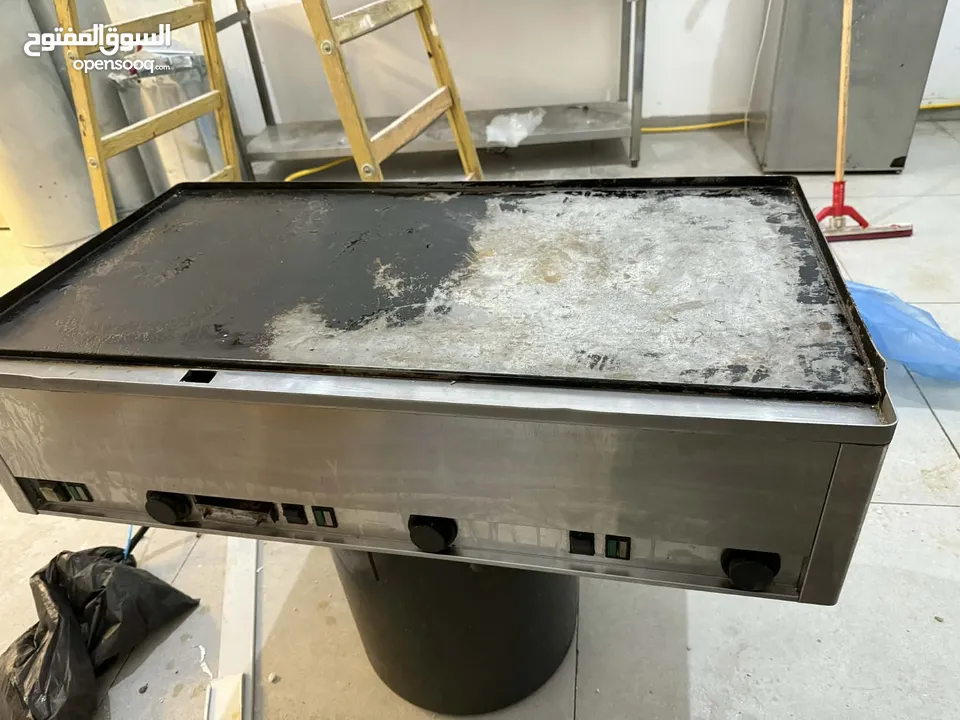 معدات مطاعم للبيع
