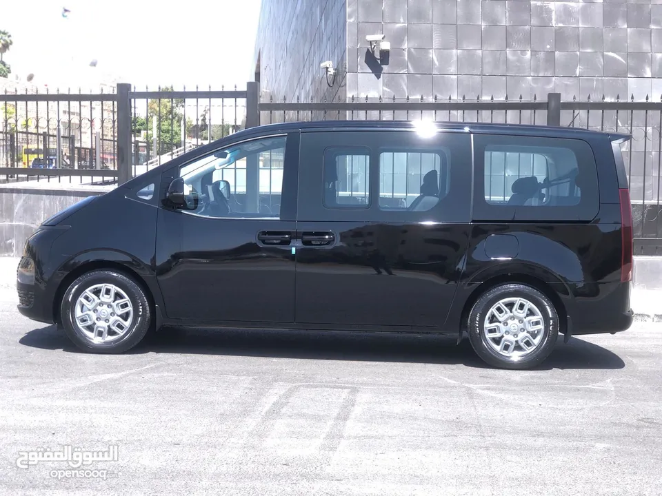 فان هيونداي ستاريا (بنزين) 2024 / Van Hyundai Staria (petrol) 2024