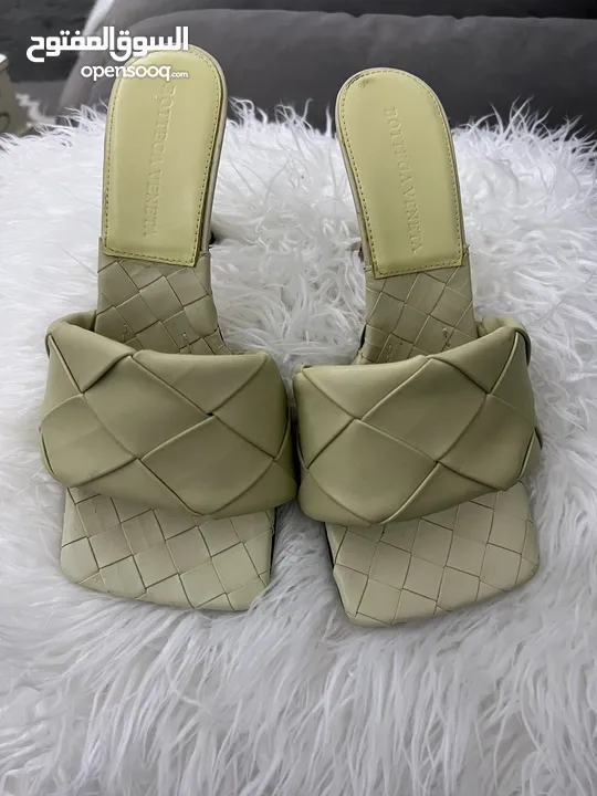 نعال نسائي ماركة بوتيگا جديد مقاس 36