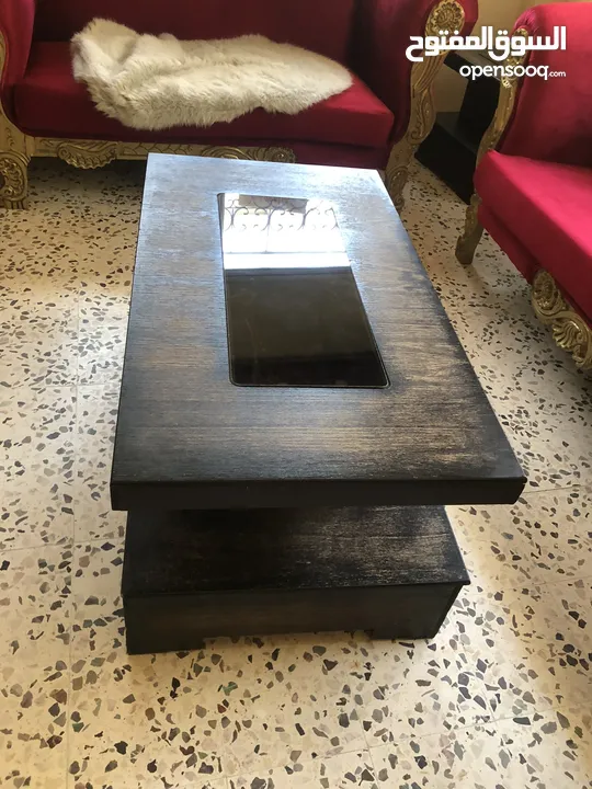 طربيزات خشب مستعمل بسعر مغري