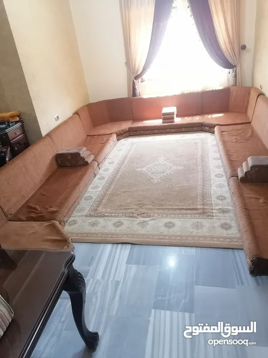 مجلس عربي كبير سعودي 16 مقعد  للبيع