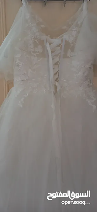 فساتين زفاف عدد 2 من jolly chic  مقاس xl  و 4xl للبيع