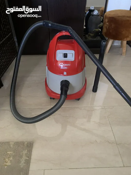 مكنسة كهربائيه
