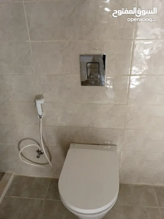 مواسرجي متنقل باب بيتك كافة أنواع الصيانه للمرافق الصحيه و التدفه المركزيه تغير رديترات تنضيف