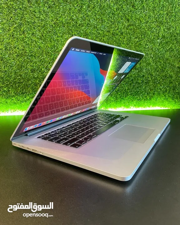 مواصفات جدا قوية :ماك بوك برو MacBook pro i7model A1398