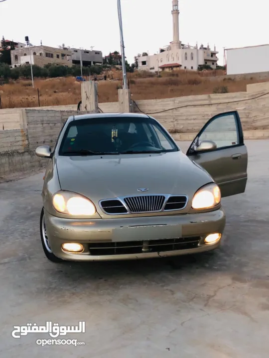 دايو لانوس 2001