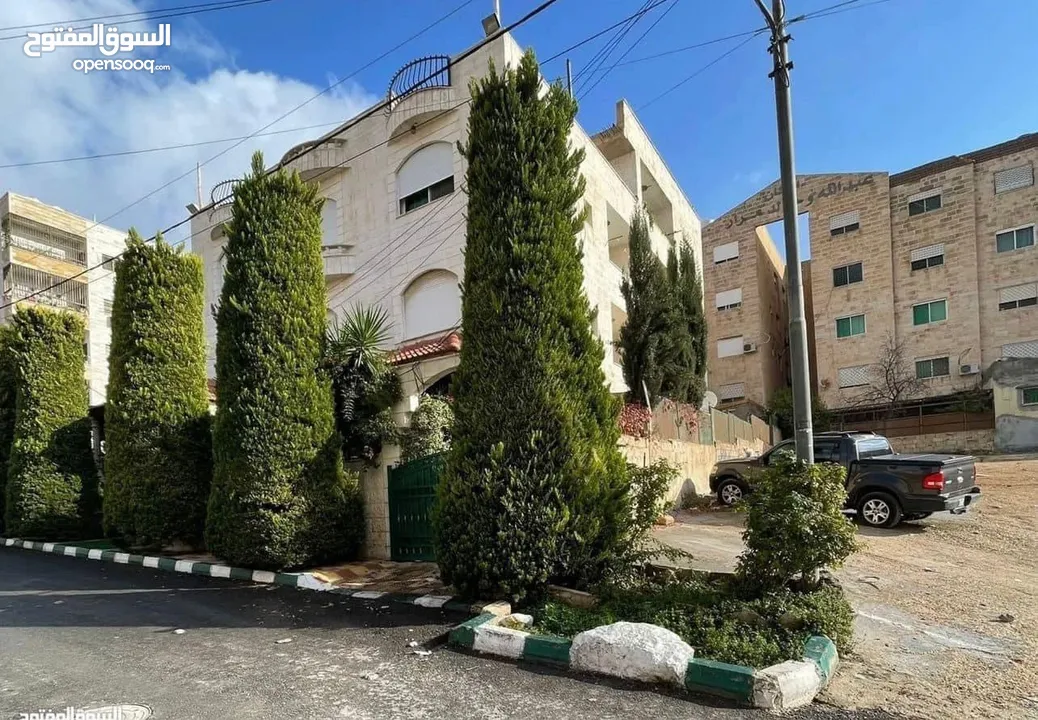 عماره للبيع من المالك مباشره مساحه الارض 600 مشاحه البناء 300